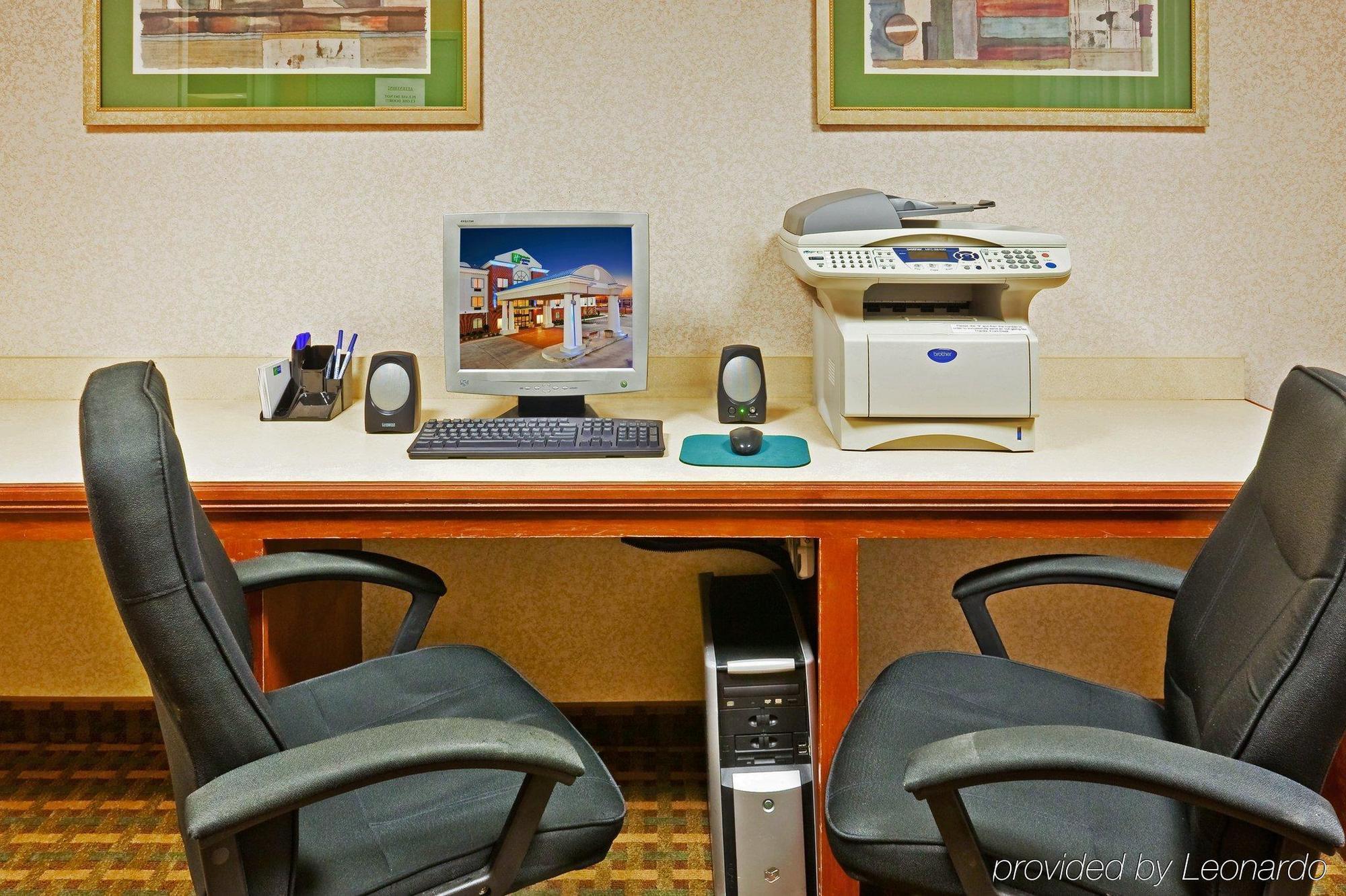 La Quinta Inn & Suites By Wyndham Meridian Facilități foto